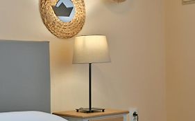 Athina Guesthouse